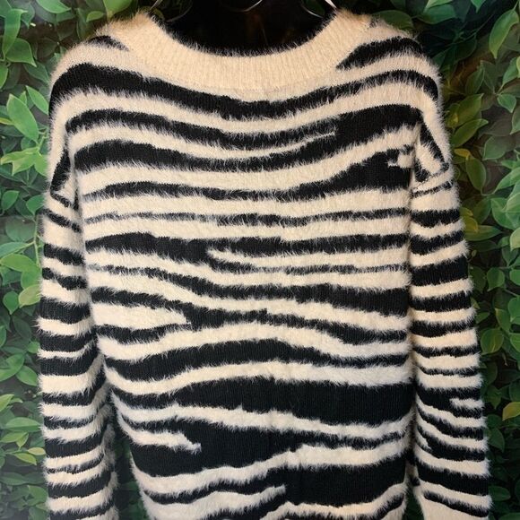 Peck & Peck Sweater - Picture 2 of 3